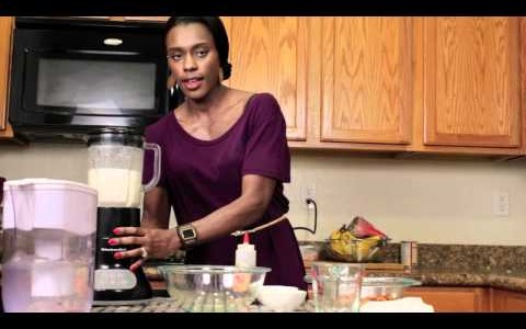 How to Make Homemade Almond Milk – Video